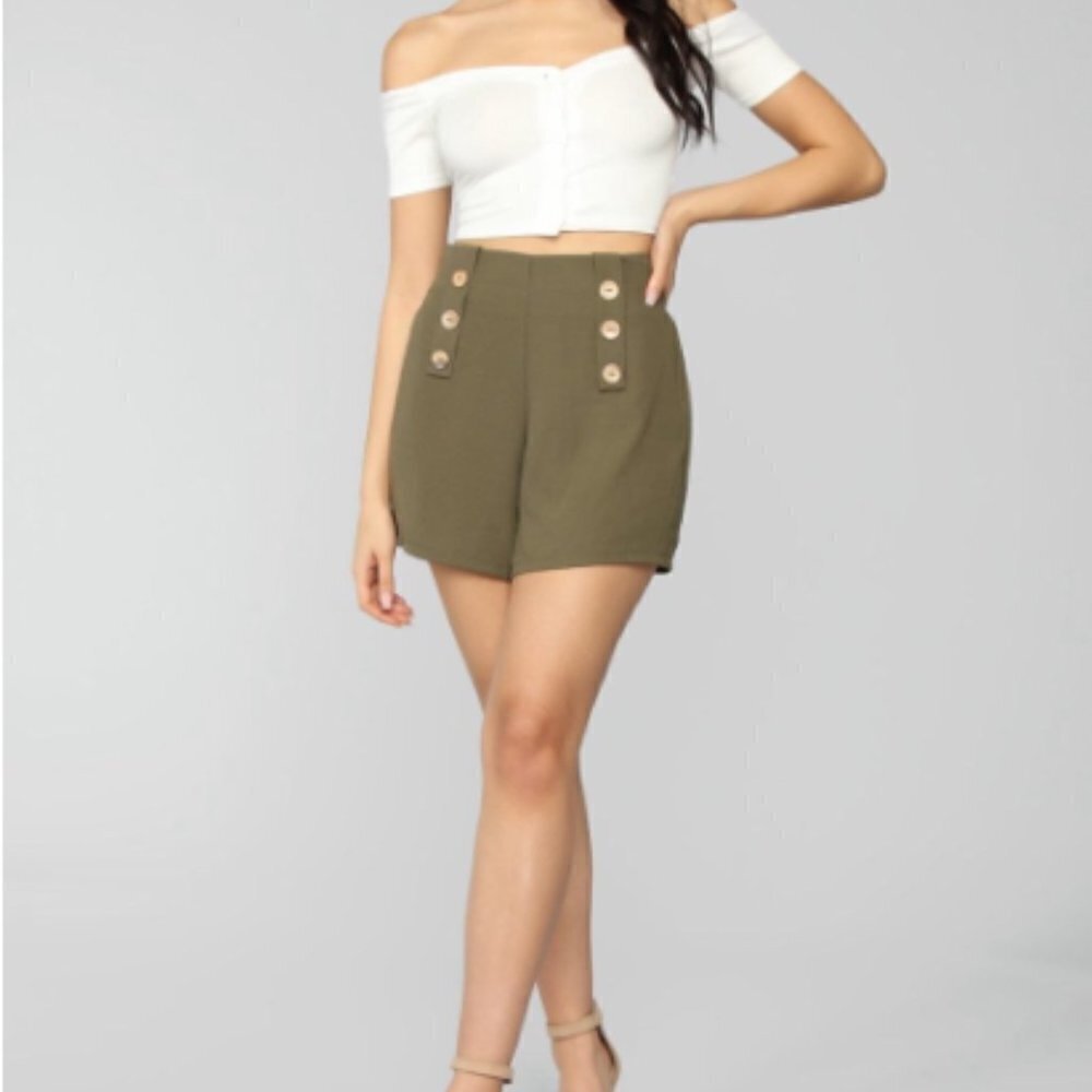 Haute Monde High waisted shorts Size Small Olive Green. - Picture 2 of 15